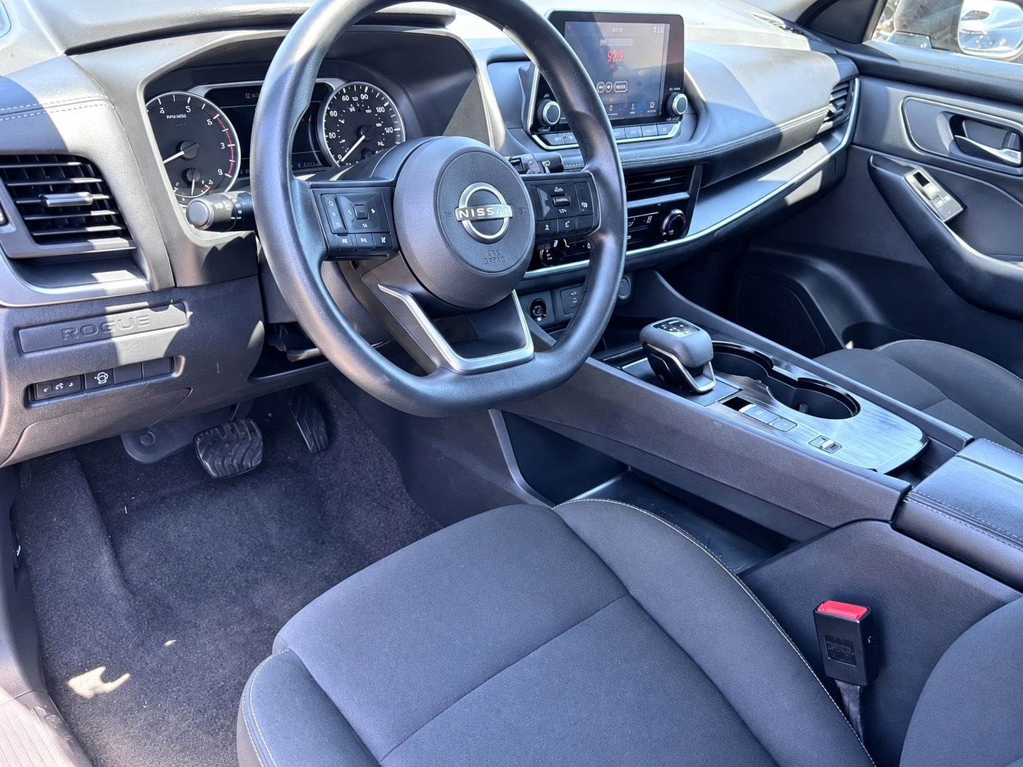 2024 NISSAN Rogue S — Driver area